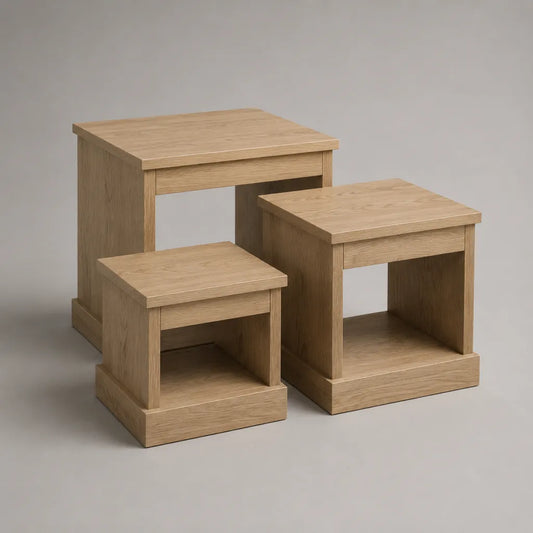 3-teiliges quadratisches Couchtisch-Set aus MDF mit Eichenfurnier, Eiche Natur, 50 × 50 × 55 cm, 40 × 40 × 45 cm und 30 × 30 × 35 cm