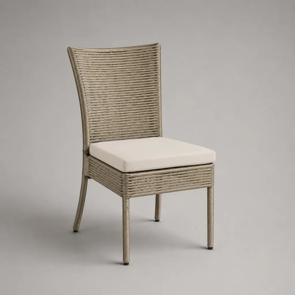 Polyrattan-Gartenstuhl mit Aluminiumgestell und Sitzkissen, rechteckige Rückenlehne, Greige/Creme, 48 × 58 × 89 cm